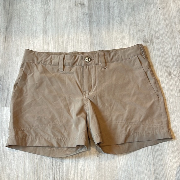 Patagonia Pants - Patagonia Women's Tan Shorts Size 0